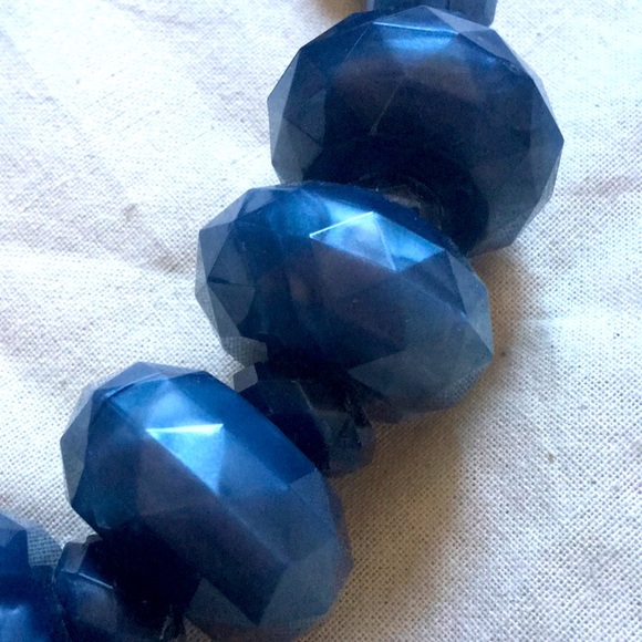 Max Mara Weekend Faceted Iridescent Grey Blue Chunky Statement Bead Necklace - Picture 3 of 5